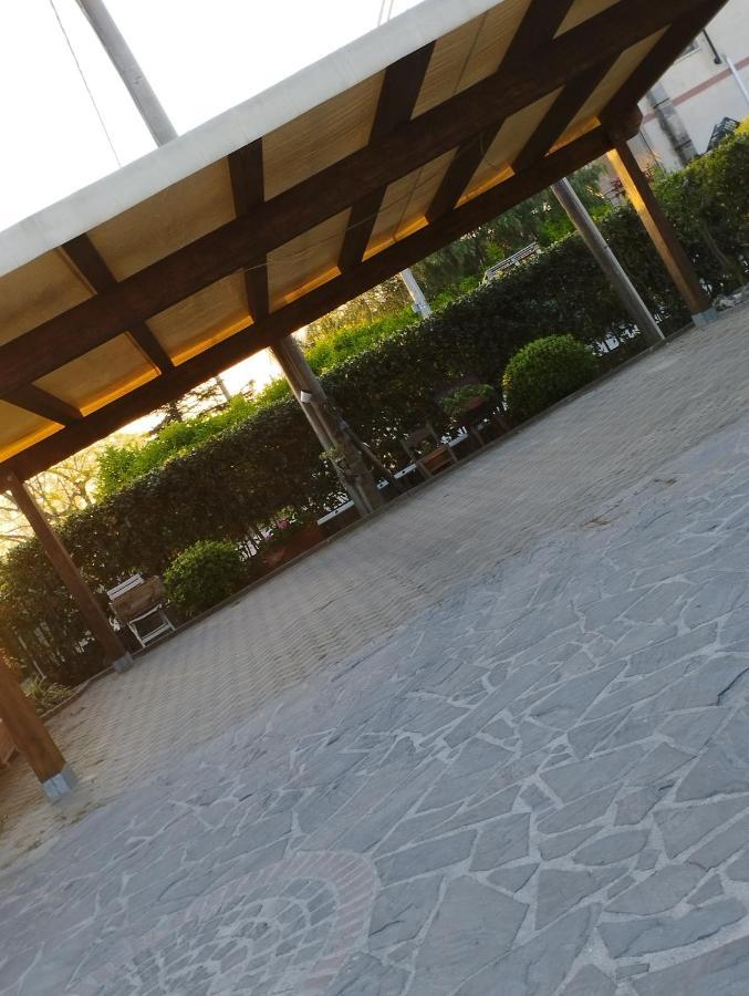 Magnolia House Apartment Scanzano Jonico ภายนอก รูปภาพ